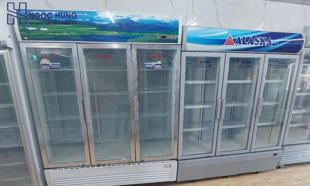 Thu Mua Tủ Mát Cũ Tại Long Biên Hà Nội Giá Cao Uy Tín 2 Tủ Mát Cũ Lâu Ngày Không Sử Dụng, Chiếm Chỗ Đáng Kể