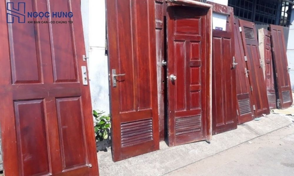 Lưu ý quan trọng khi thanh lý cửa gỗ cũ hiệu quả