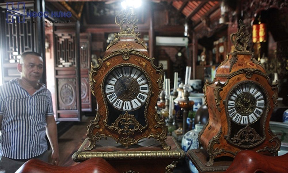 Đồng hồ treo tường, để bàn, quả lắc cổ điển đa dạng.