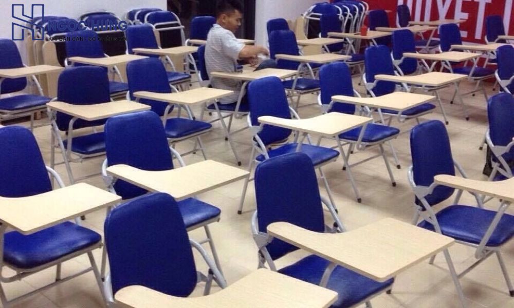 Đơn vị thu mua ghế gấp liền bàn cũ văn phòng uy tín tại Hà Nội và miền Bắc