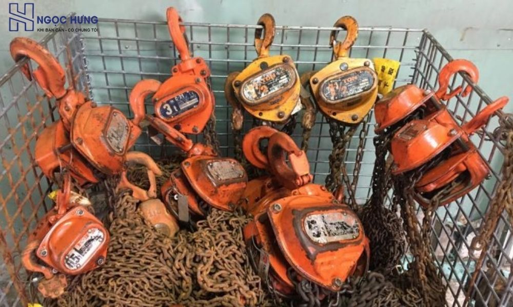 Thu Mua Pa Lăng Cũ Giá Cao – Tận Nơi, Uy Tín Số 1 Miền Bắc 2 Pa Lăng Xích Kéo Tay Cũ Còn Hoạt Động Tốt – Được Thu Mua Với Giá Cao.