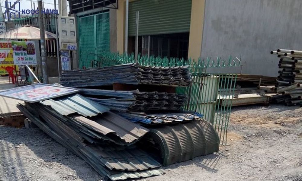 Dịch Vụ Thu Mua Mái Tôn Cũ Giá Cao, Tận Nơi, Toàn Miền Bắc 4 Thu Mua Mái Tôn Cũ Số Lượng Lớn, Hỗ Trợ Tháo Dỡ Tận Nơi