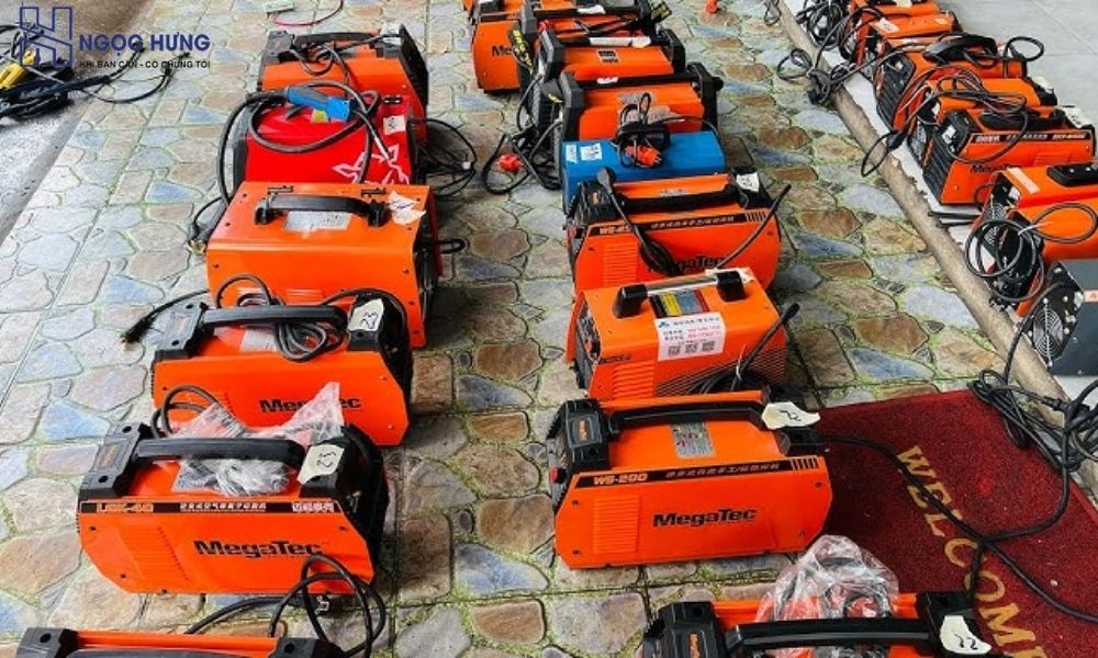 Thu Mua Máy Hàn Cũ Số Lượng Lớn – Giá Cao, Tận Nơi, Uy Tín 3 Kho Máy Hàn Cũ Chờ Thanh Lý Số Lượng Lớn