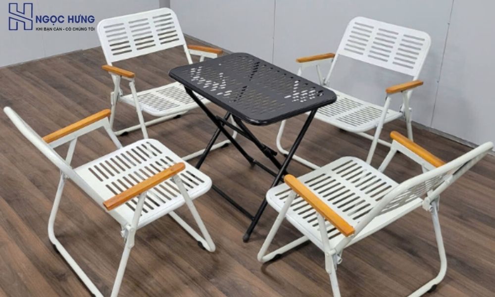 Bàn Ghế Cafe Cũ Giá Rẻ Đẹp Chuẩn Phong Cách Quán Hiện Đại 2 Mẫu Bàn Ghế Sắt Cafe Cũ Đã Qua Tân Trang, Bền Đẹp Như Mới