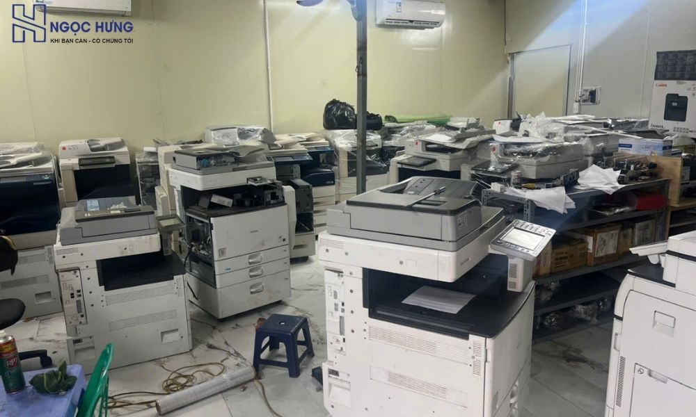 Máy photocopy văn phòng cũ được doanh nghiệp thanh lý với số lượng lớn