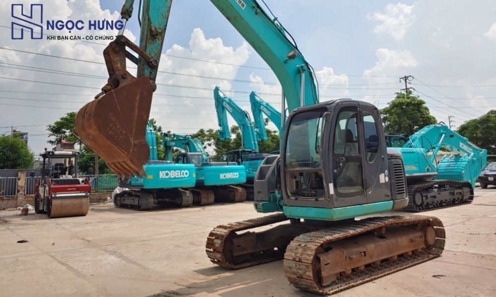Giá Thu Mua Máy Xúc Cũ Phụ Thuộc Tình Trạng Và Trọng Lượng