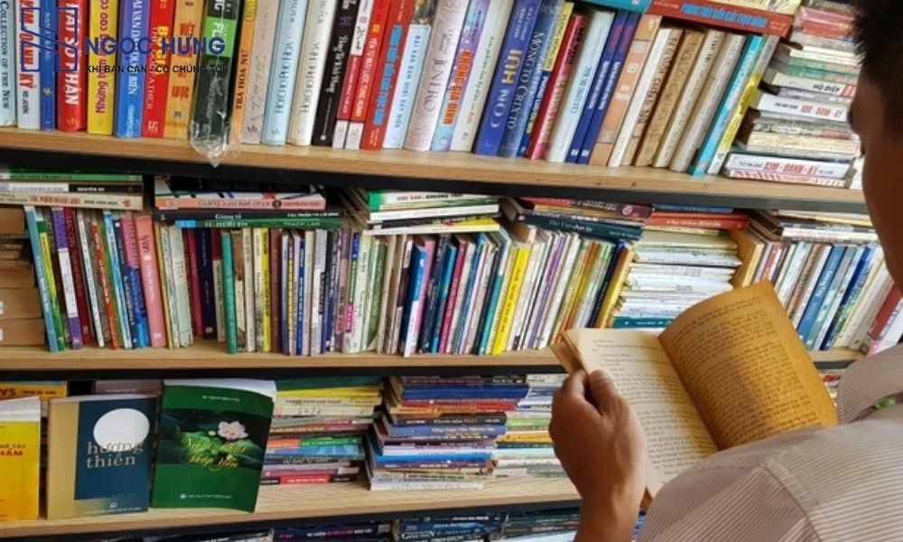Thu Mua Sách Cũ Giá Cao Tận Nơi, Uy Tín Tại Miền Bắc 4 Kho Sách Cũ Được Phân Loại Gọn Gàng Trước Khi Thu Mua Tận Nơi
